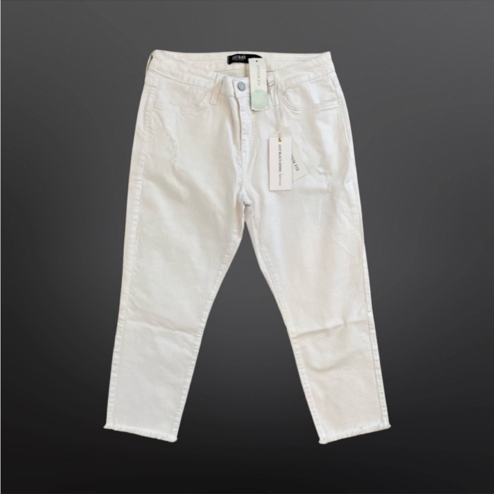 Just Black Nilo Distressed White Frayed Hem Capri Jeans NWT Size 28P - Picture 2 of 8